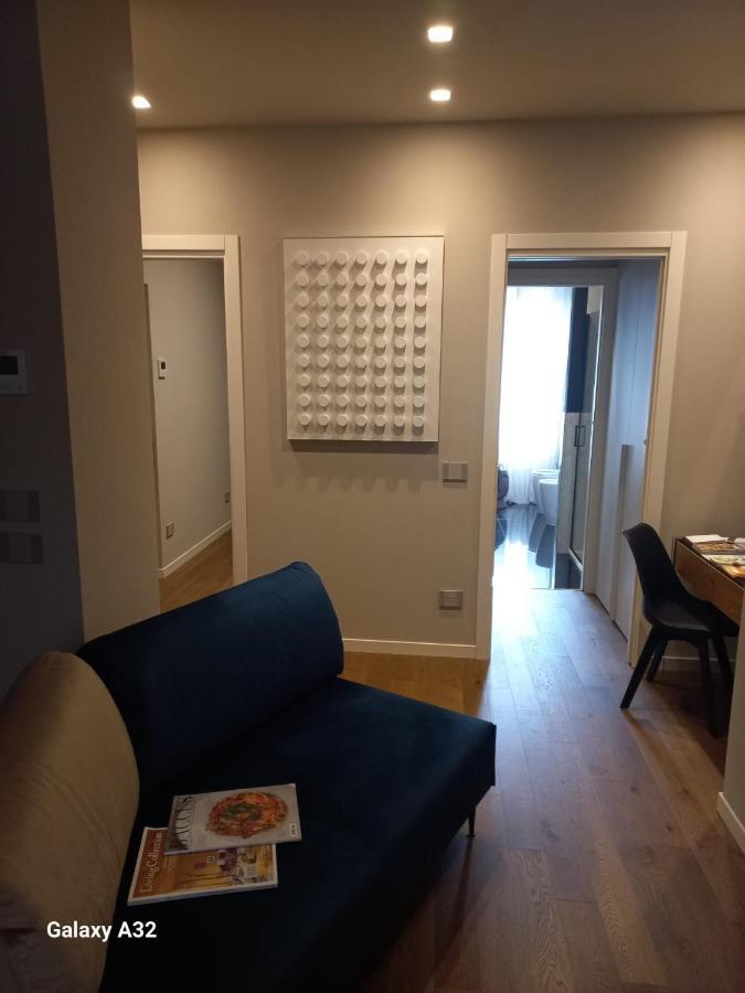 Nuova Cafe' Suite Salice Terme Exteriör bild